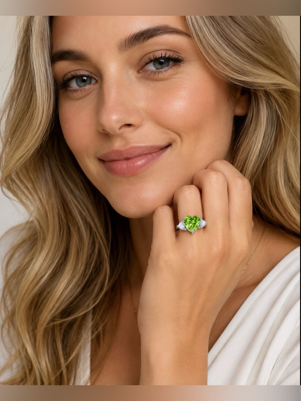 Danbury Mint Diamonisse Triple Heart Ring Peridot Birthstone Statement Ring - Picture 11 of 11